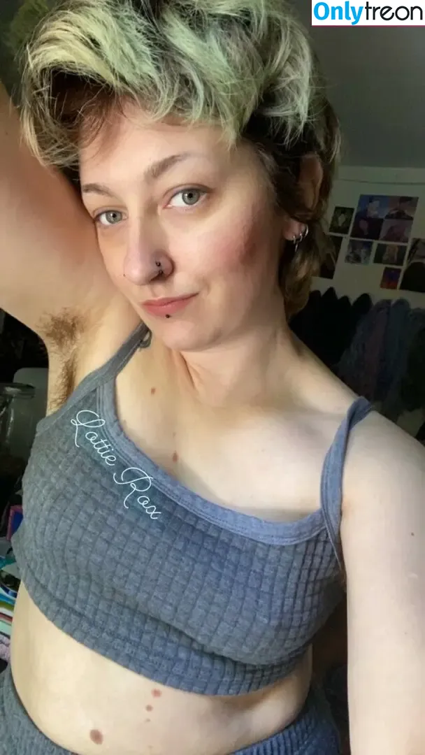 Hairy Women nude photo #3553 (HairyFairy420 / ig_naturals / pearlygirly06)