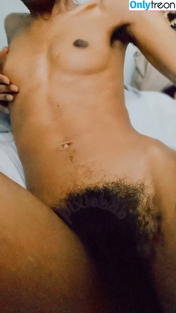 Hairy Women nude photo #3651 (HairyFairy420 / ig_naturals / pearlygirly06)