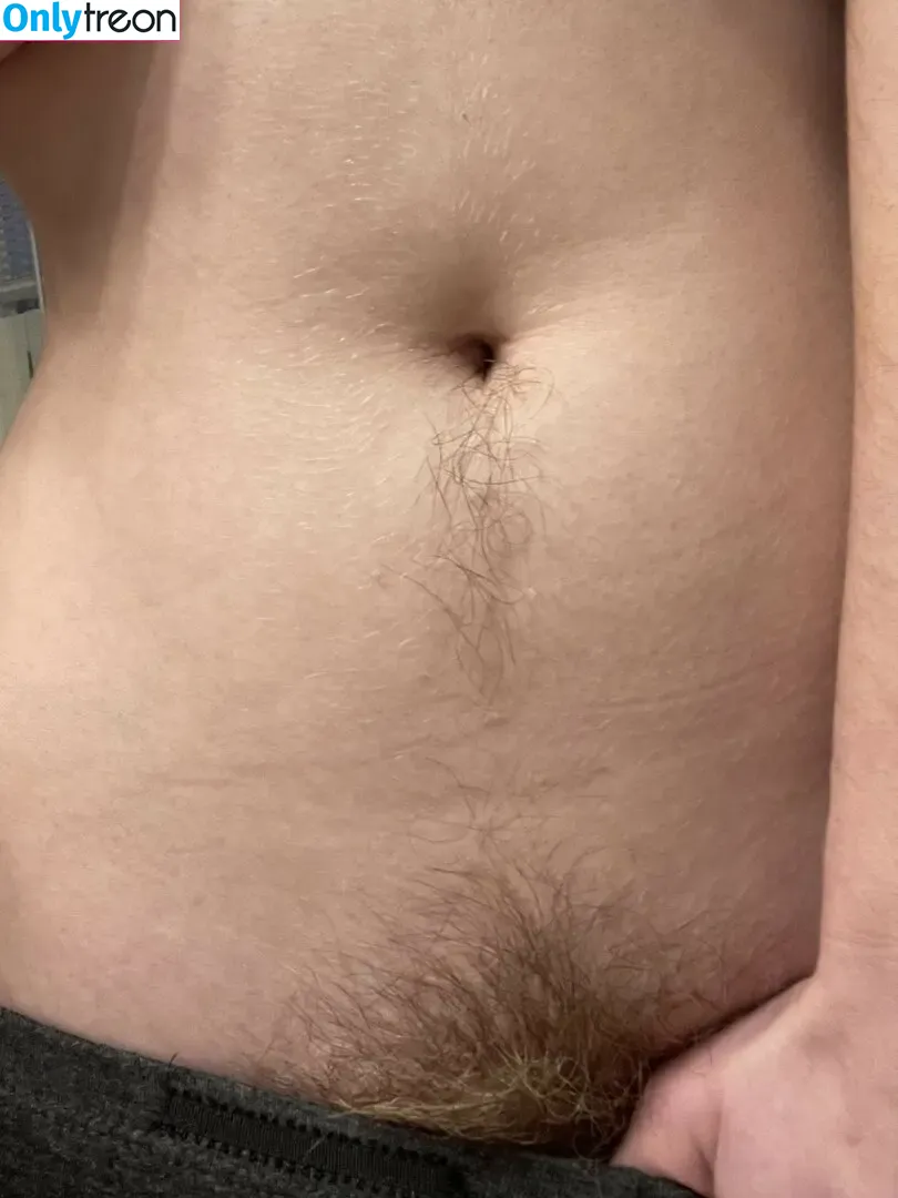 Hairy Women nude photo #3912 (HairyFairy420 / ig_naturals / pearlygirly06)
