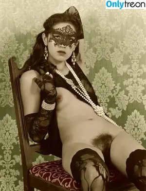 Hairy Women / HairyFairy420 / ig_naturals / pearlygirly06 nude photo #4050