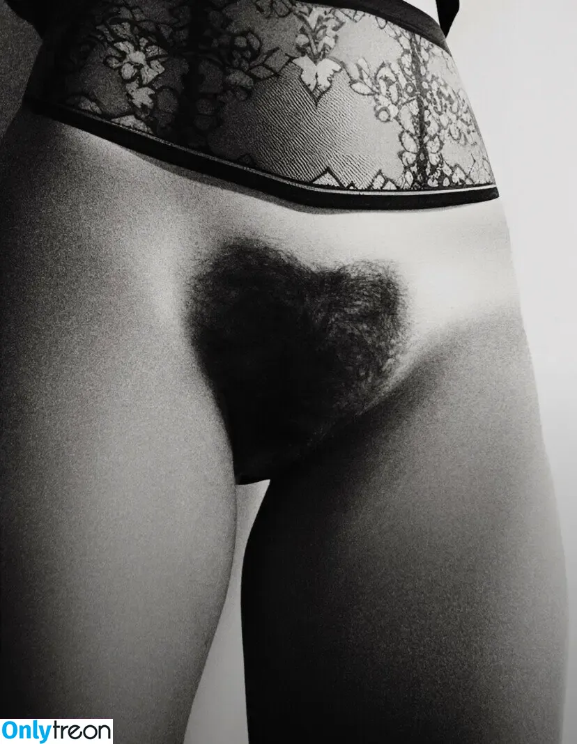 Hairy Women nude photo #5558 (HairyFairy420 / ig_naturals / pearlygirly06)