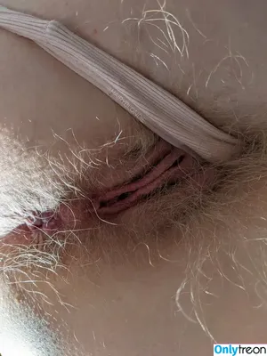 Hairyblondie / Goldie / hairy_blondie nude photo #0376