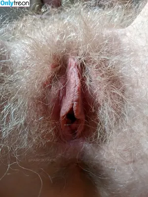 Hairyblondie / Goldie / hairy_blondie nude photo #0438