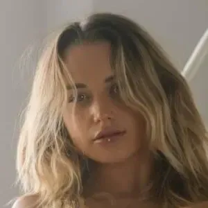  nude photo #0002