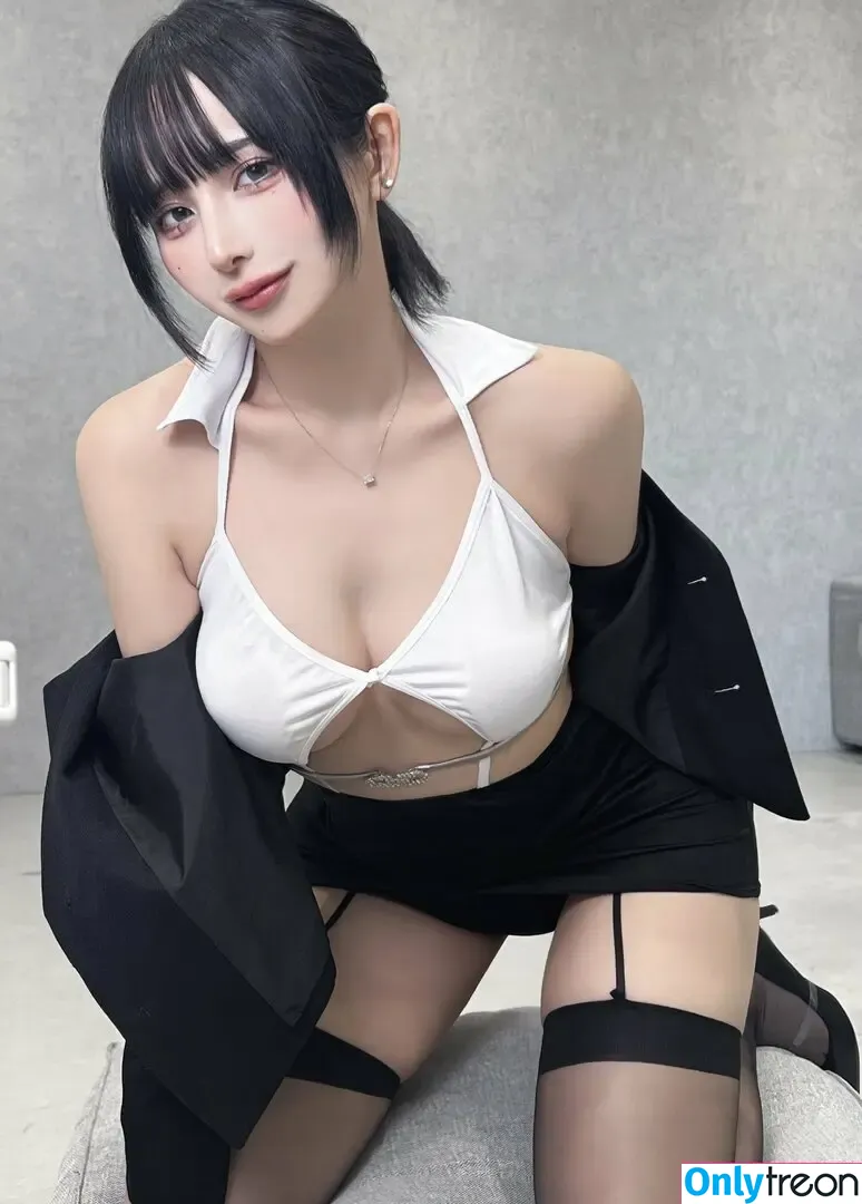 hal.h.l nude photo #0021 (hal_h_l)