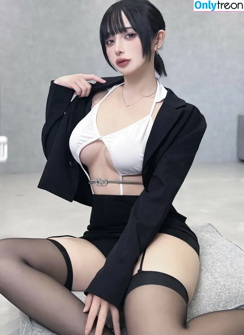 hal.h.l nude photo #0023 (hal_h_l)