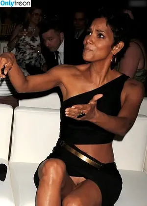 Halle Berry / halleberry / hberry01 nude photo #0012