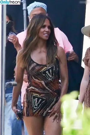Halle Berry / halleberry / hberry01 nude photo #0369