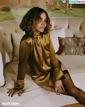 Halle Berry / halleberry / hberry01 nude photo #0445