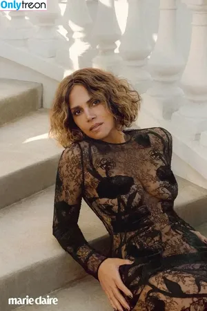 Halle Berry / halleberry / hberry01 nude photo #0455