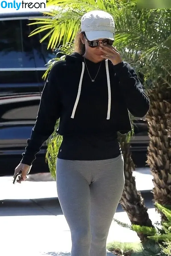 Halle Berry nude photo #0100 (halleberry / hberry01)