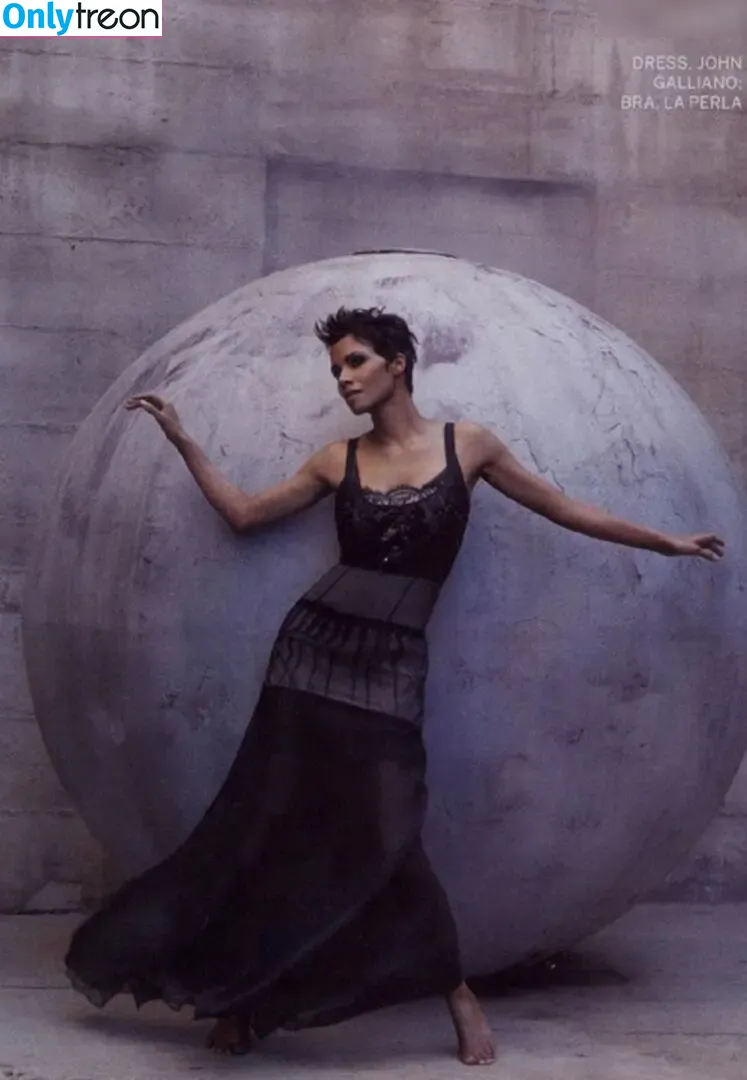 Halle Berry nude photo #0272 (halleberry / hberry01)