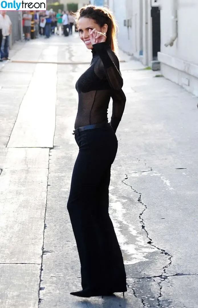 Halle Berry nude photo #0287 (halleberry / hberry01)