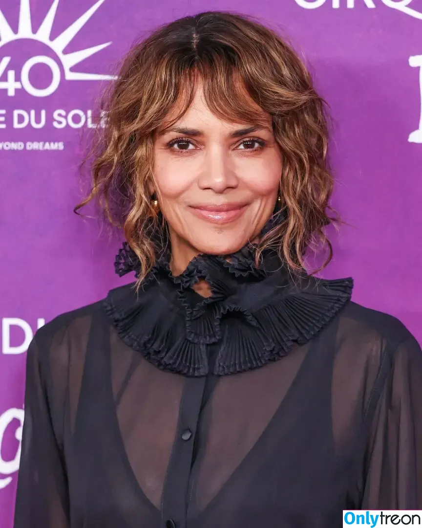 Halle Berry nude photo #0521 (halleberry / hberry01)