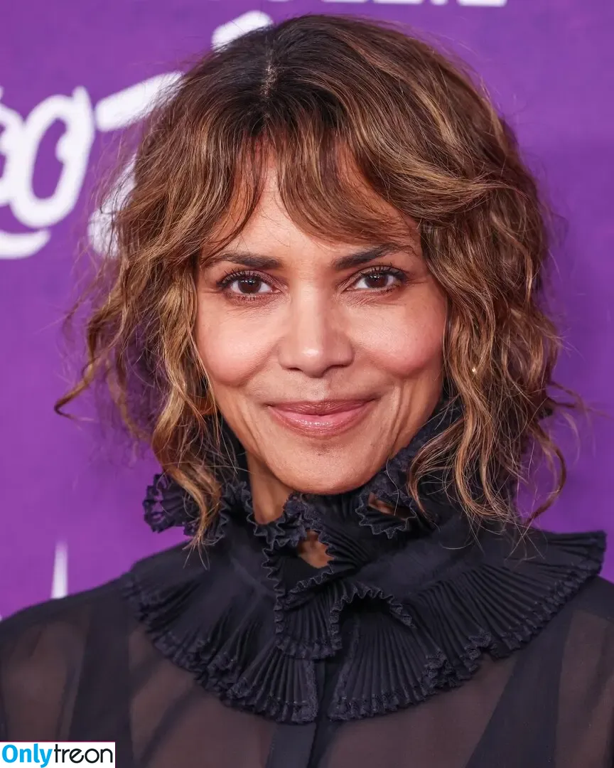 Halle Berry nude photo #0525 (halleberry / hberry01)