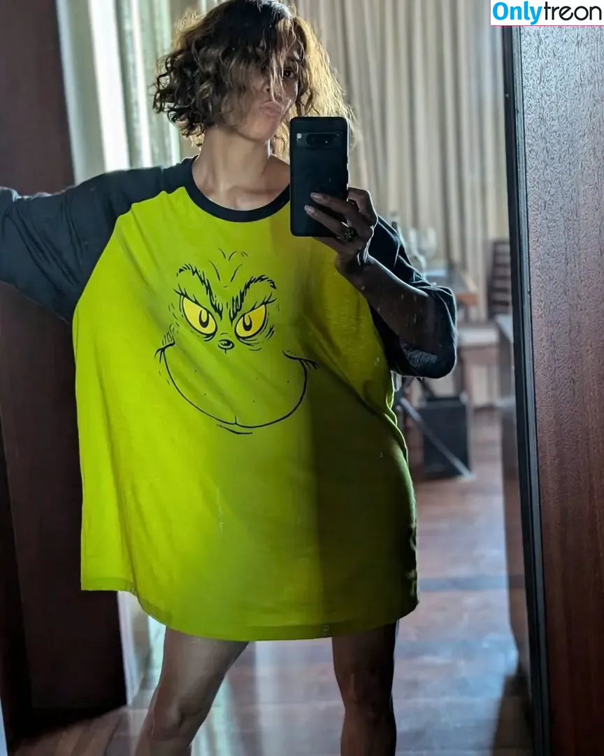 Halle Berry nude photo #0584 (halleberry / hberry01)