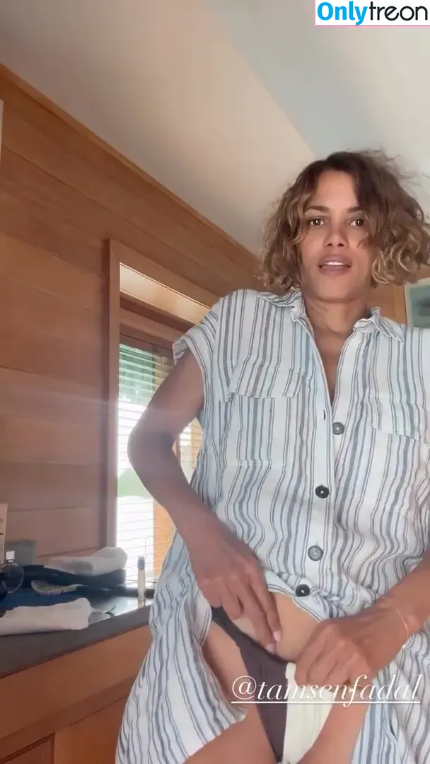 Halle Berry nude photo #0842 (halleberry / hberry01)