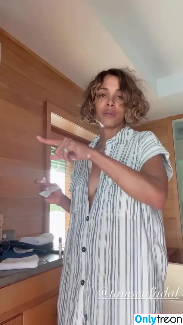 Halle Berry nude photo #0843 (halleberry / hberry01)