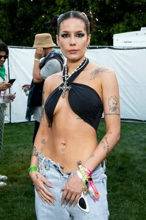 Halsey / iamhalsey / yammahaaa nude photo #0217