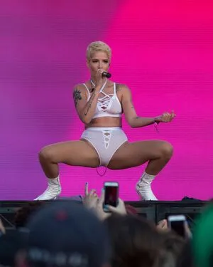 Halsey / iamhalsey / yammahaaa nude photo #0426