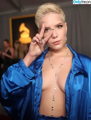 Halsey / iamhalsey / yammahaaa nude photo #0532