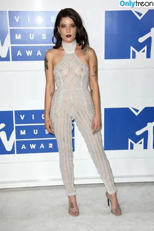 Halsey / iamhalsey / yammahaaa nude photo #0550