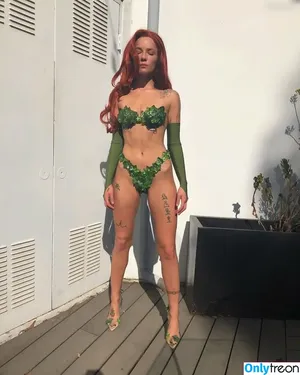 Halsey / iamhalsey / yammahaaa nude photo #0556
