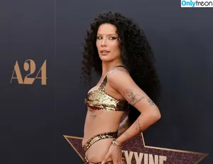 Halsey / iamhalsey / yammahaaa nude photo #0605