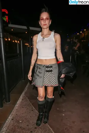 Halsey / iamhalsey / yammahaaa nude photo #0660