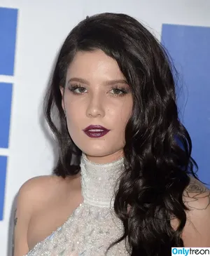 Halsey / iamhalsey / yammahaaa nude photo #0697
