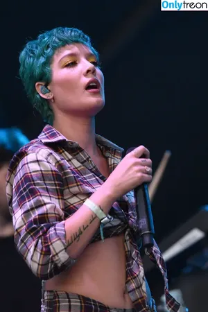 Halsey / iamhalsey / yammahaaa nude photo #0701