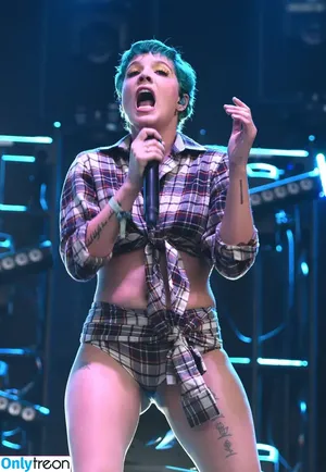 Halsey / iamhalsey / yammahaaa nude photo #0705