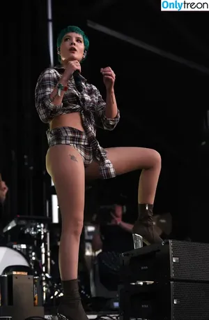Halsey / iamhalsey / yammahaaa nude photo #0710