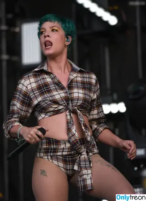 Halsey / iamhalsey / yammahaaa nude photo #0713