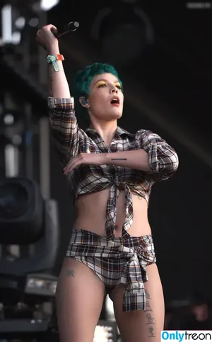 Halsey / iamhalsey / yammahaaa nude photo #0718