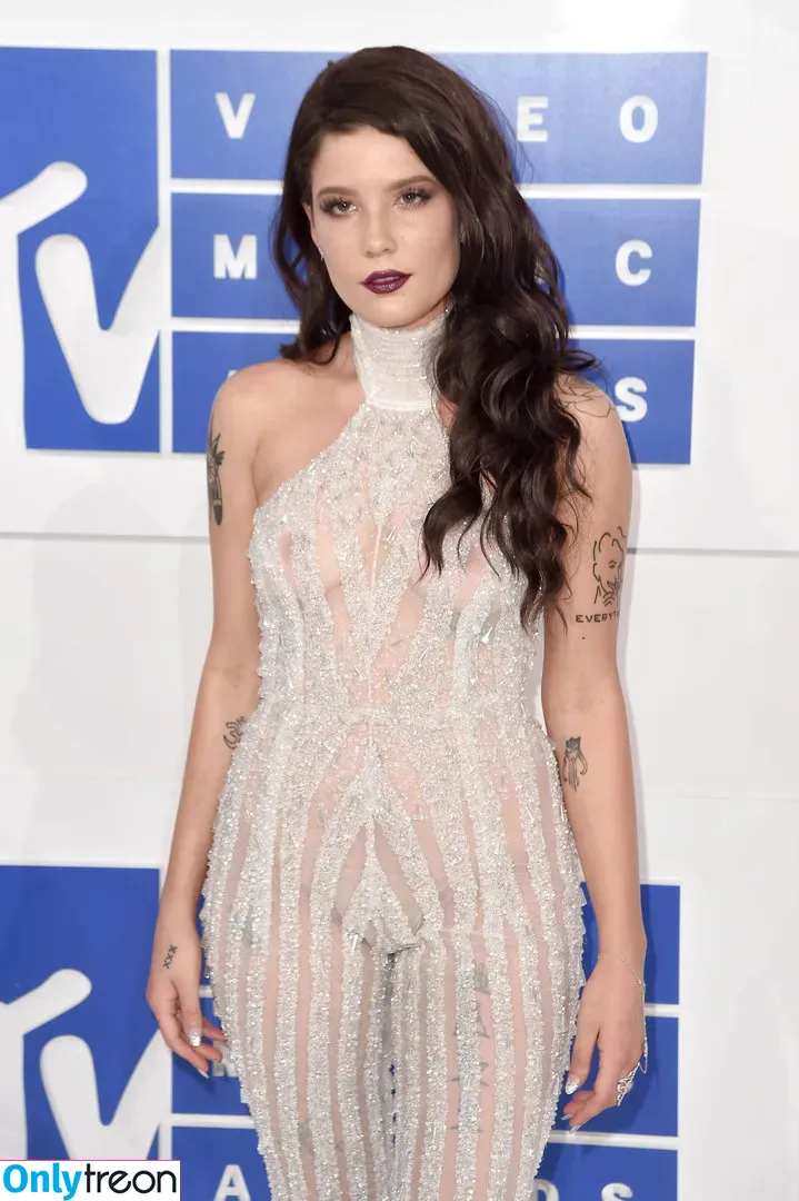 Halsey nude photo #0063 (iamhalsey / yammahaaa)
