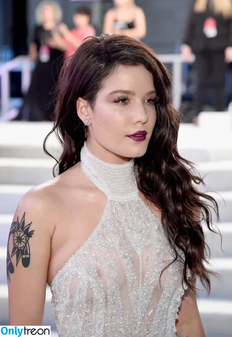 Halsey nude photo #0068 (iamhalsey / yammahaaa)