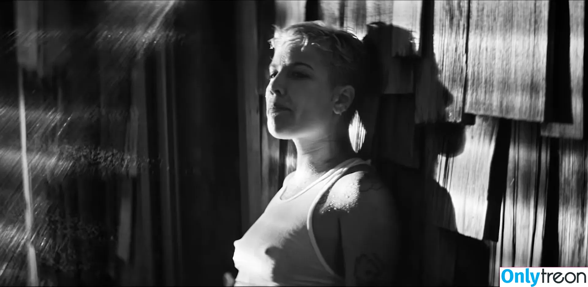 Halsey nude photo #0071 (iamhalsey / yammahaaa)