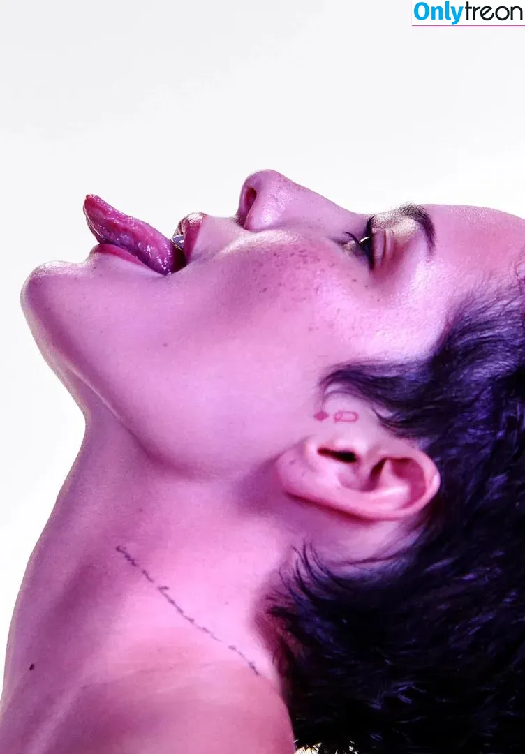 Halsey nude photo #0106 (iamhalsey / yammahaaa)