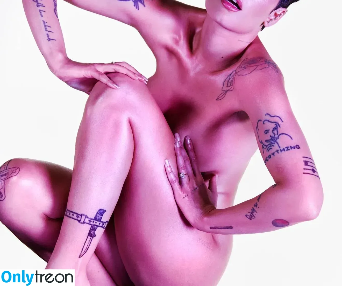 Halsey nude photo #0110 (iamhalsey / yammahaaa)