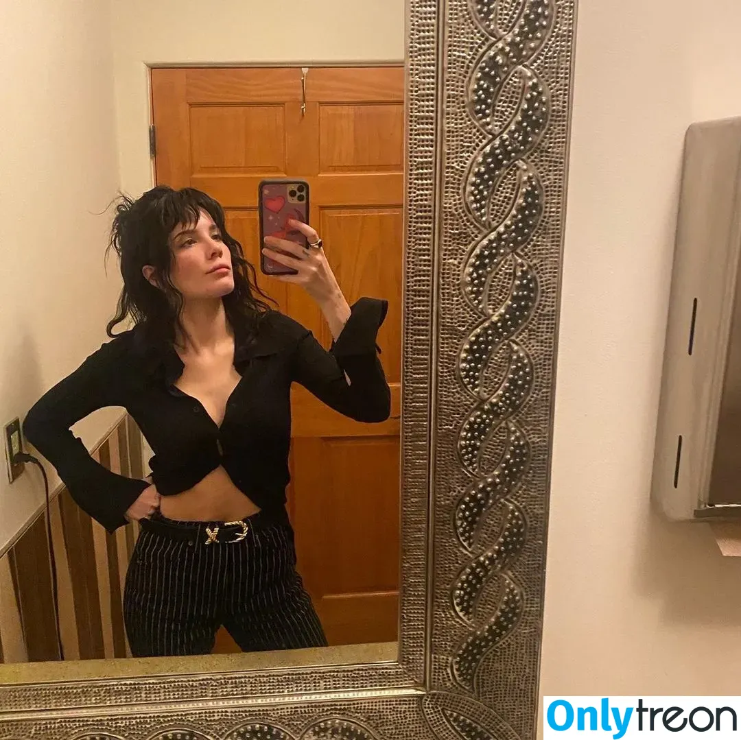 Halsey nude photo #0117 (iamhalsey / yammahaaa)