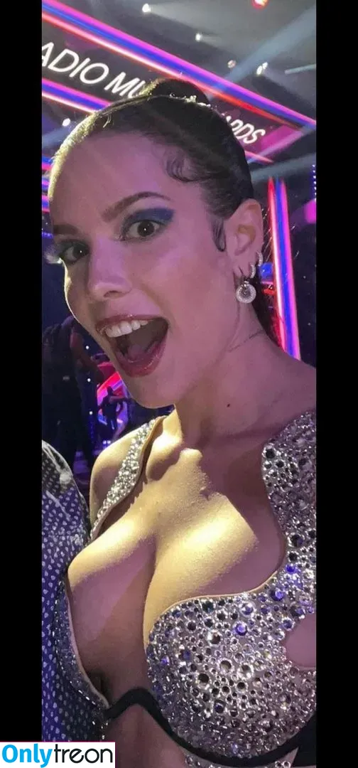Halsey nude photo #0120 (iamhalsey / yammahaaa)