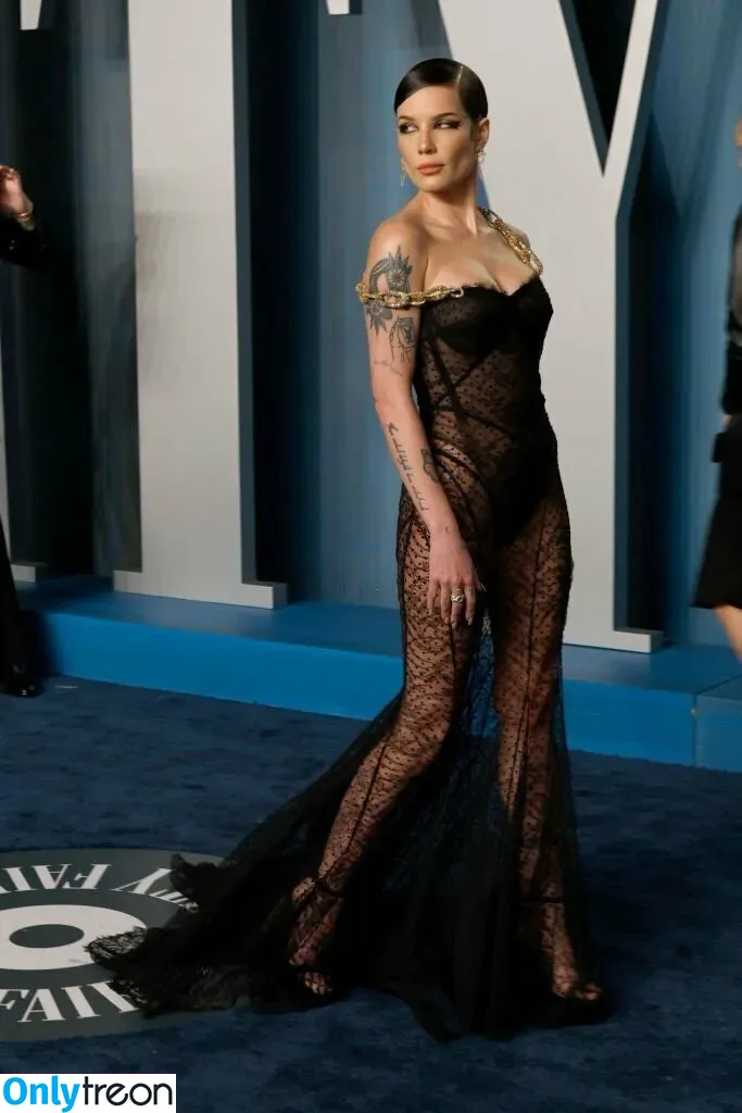 Halsey nude photo #0125 (iamhalsey / yammahaaa)