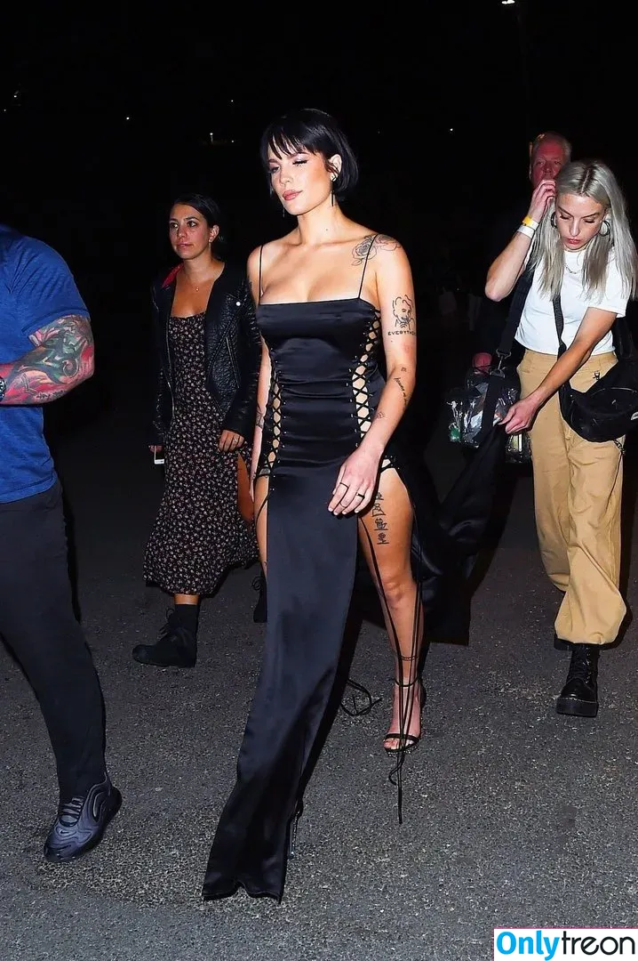 Halsey nude photo #0151 (iamhalsey / yammahaaa)