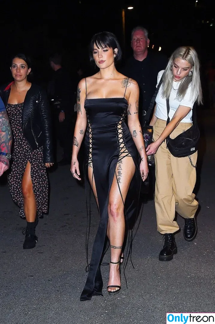 Halsey nude photo #0156 (iamhalsey / yammahaaa)