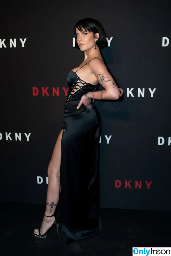 Halsey nude photo #0164 (iamhalsey / yammahaaa)