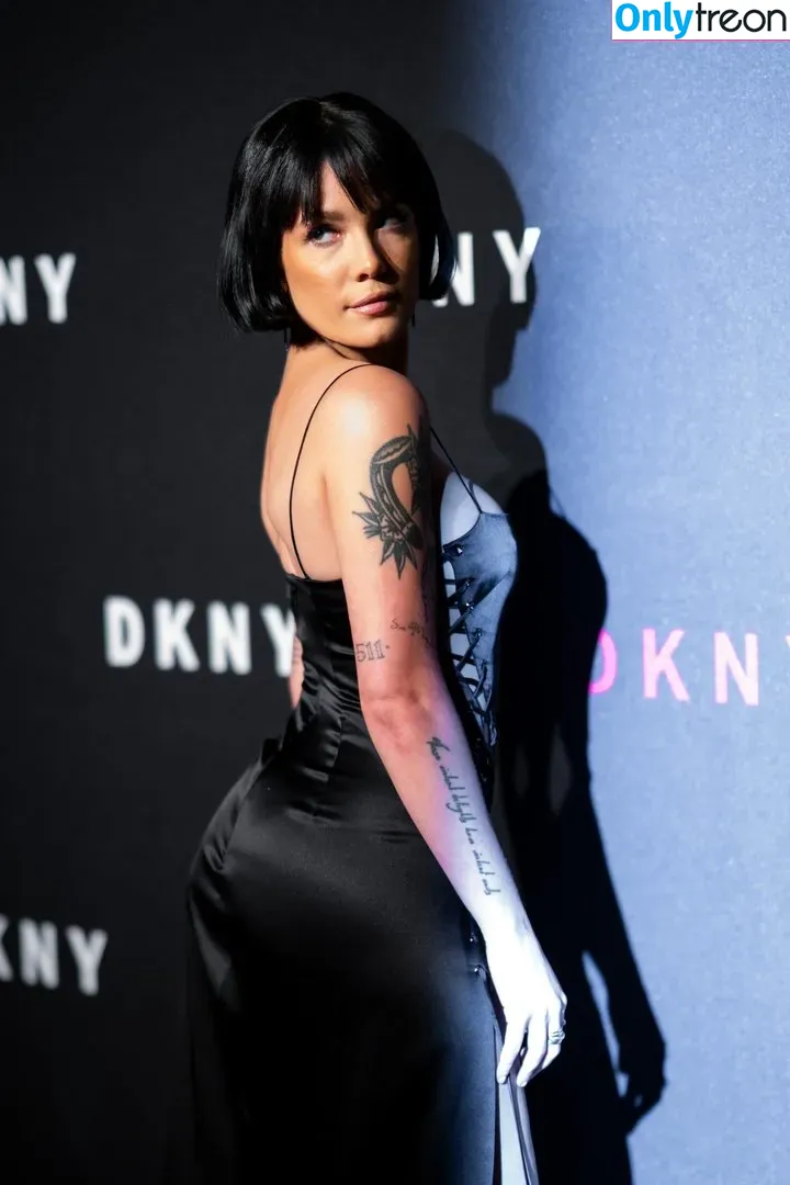 Halsey nude photo #0165 (iamhalsey / yammahaaa)