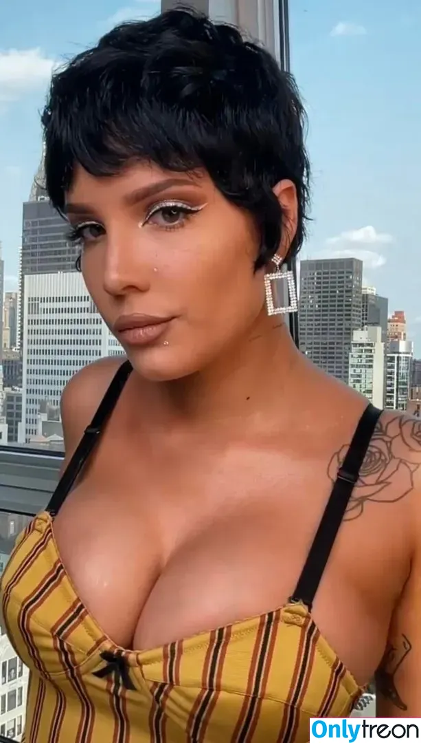 Halsey nude photo #0172 (iamhalsey / yammahaaa)
