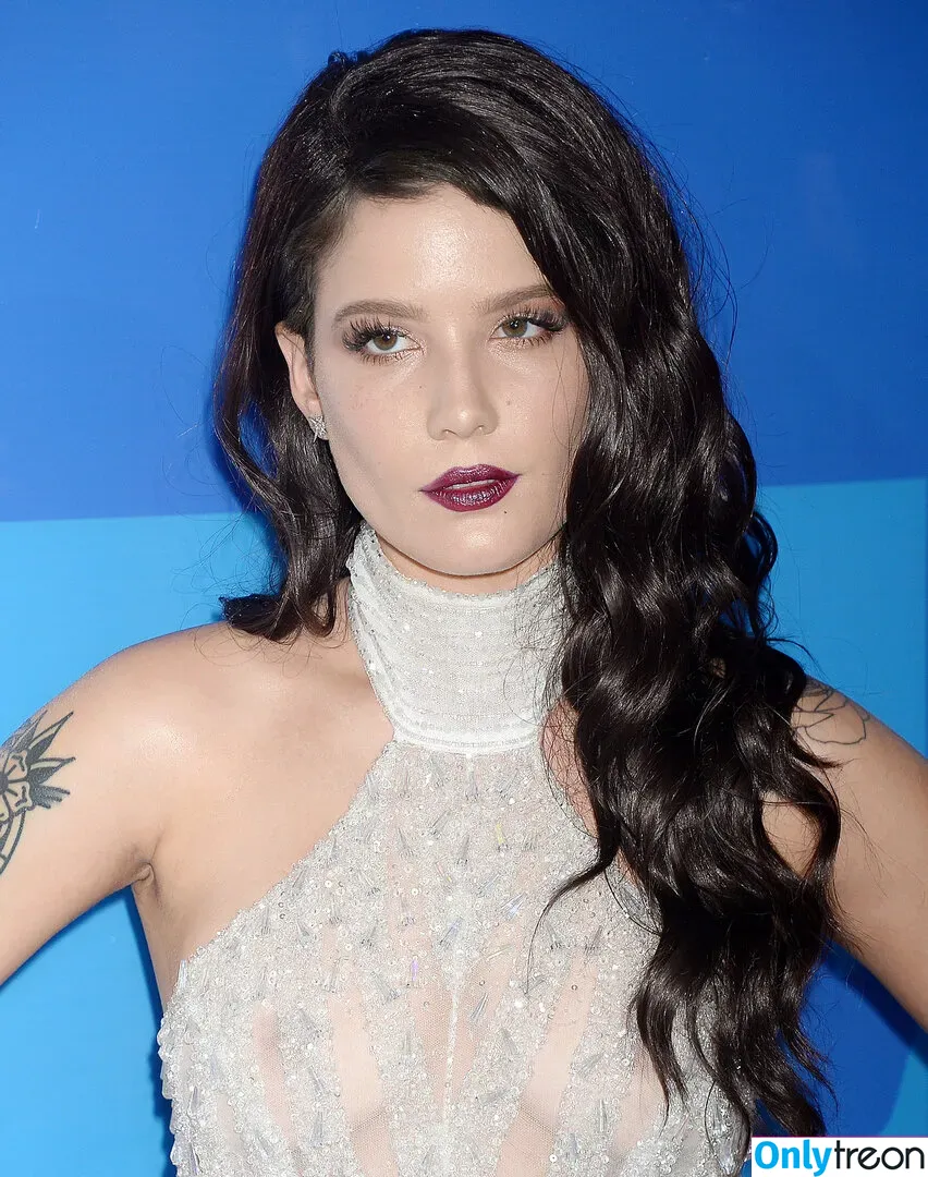 Halsey nude photo #0195 (iamhalsey / yammahaaa)