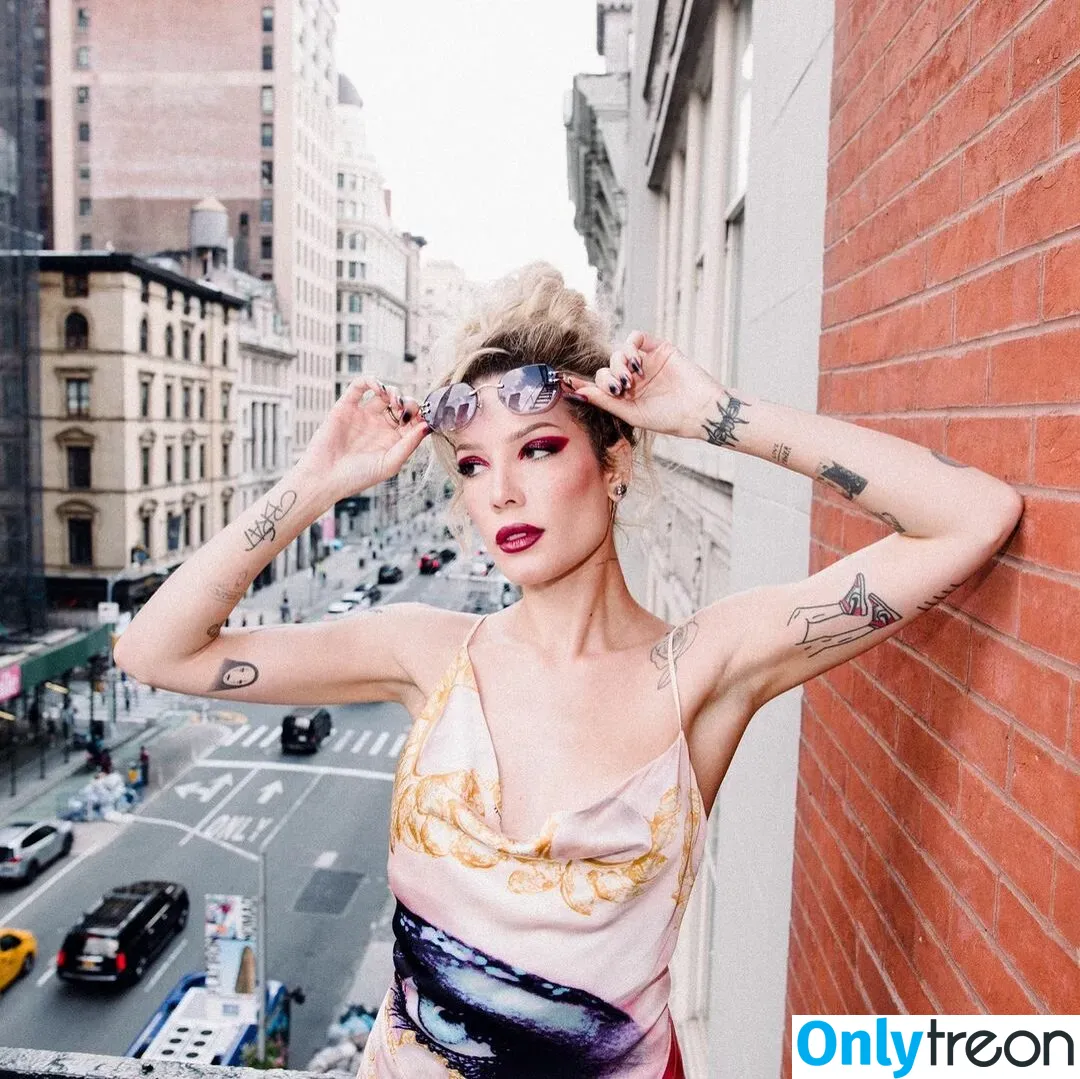 Halsey nude photo #0210 (iamhalsey / yammahaaa)